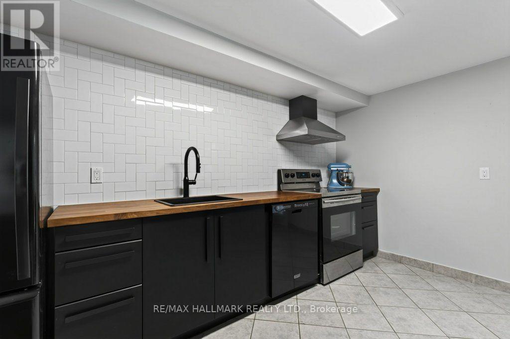 203 - 400 York Boulevard Property Photo 9