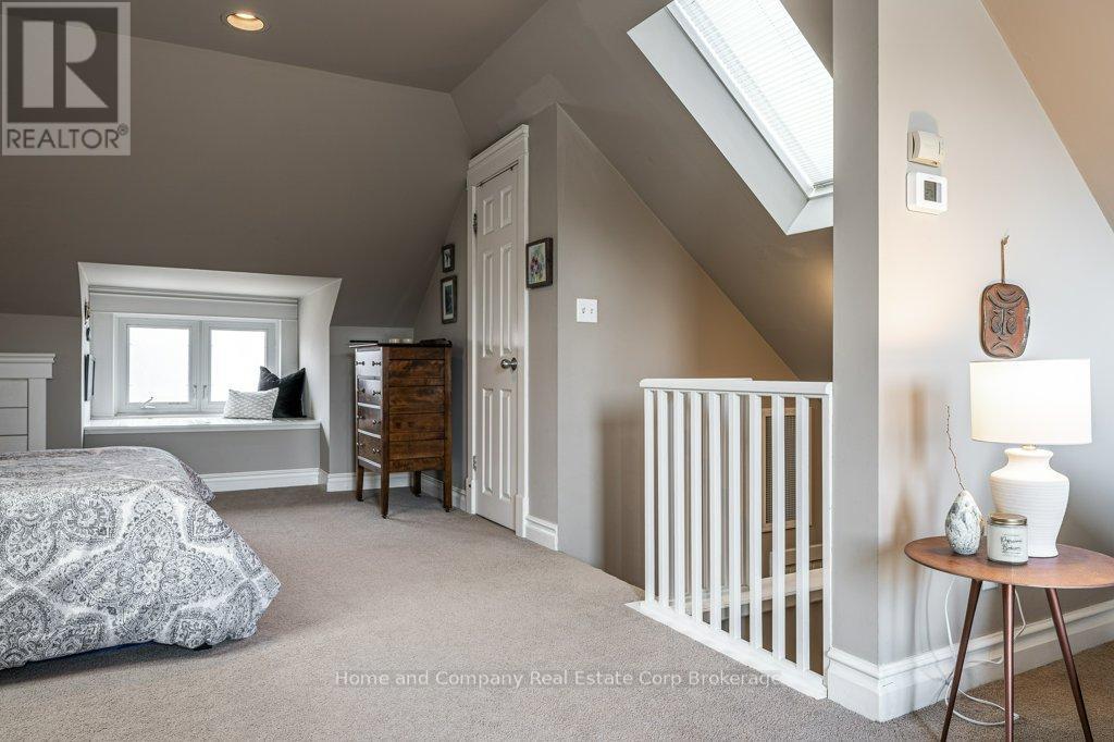 227 William Street Property Photo 23