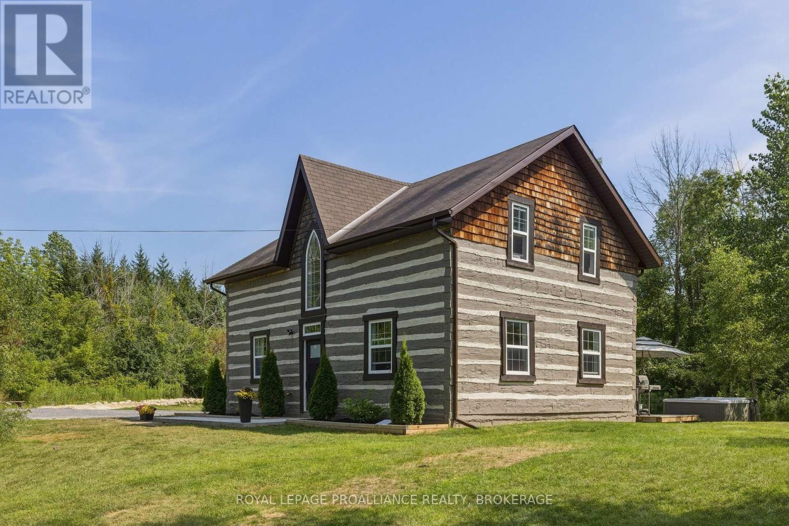 418 Highway 32 Property Photo 1