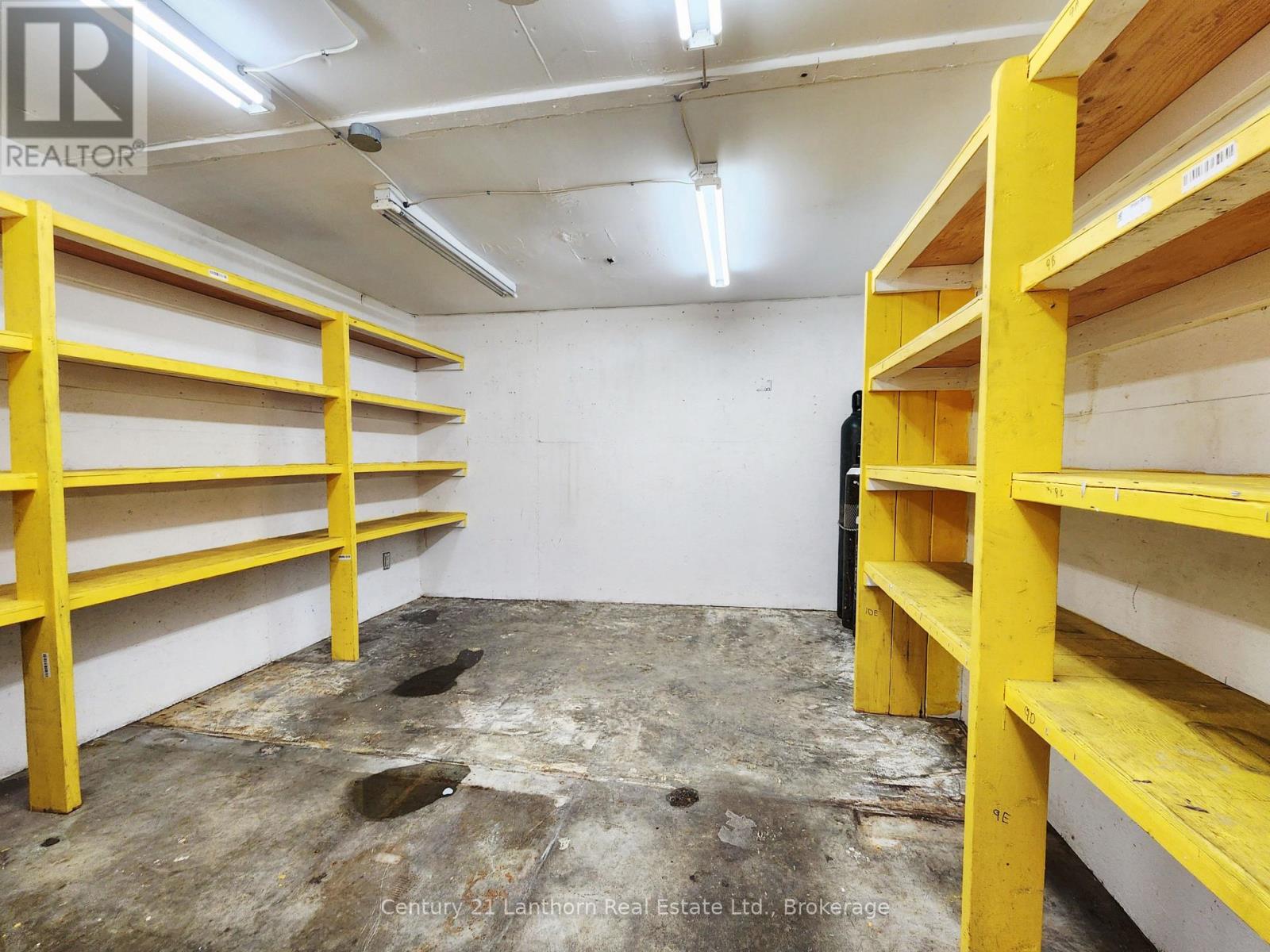 125 College Street E Property Photo 15