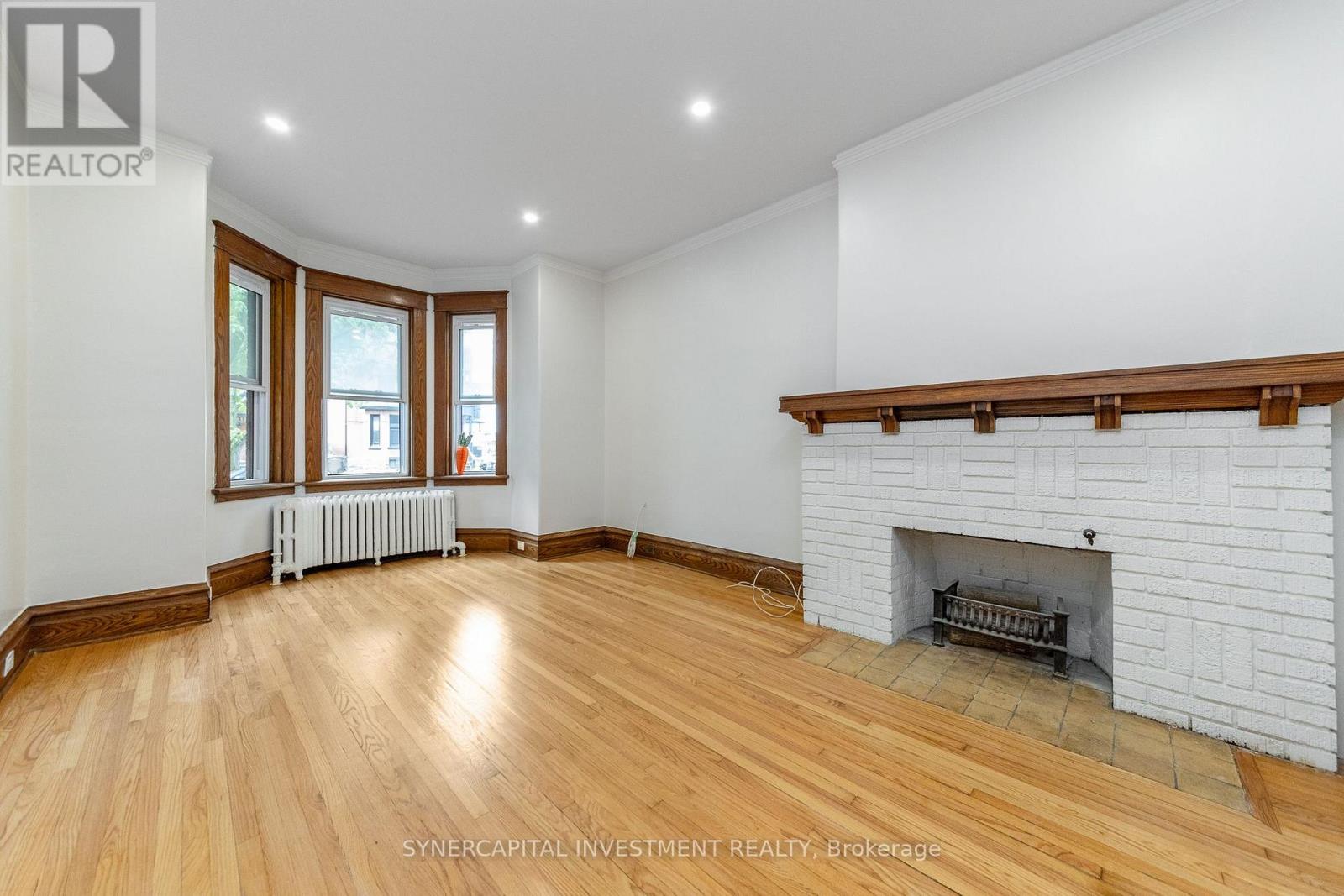 466 Maclaren Street Property Photo 4