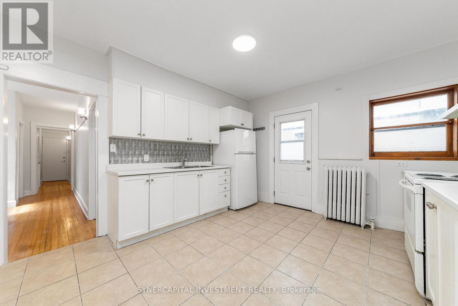 466 Maclaren Street Property Photo 7