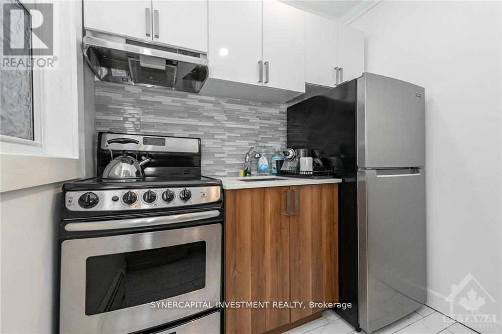 466 Maclaren Street Property Photo 13