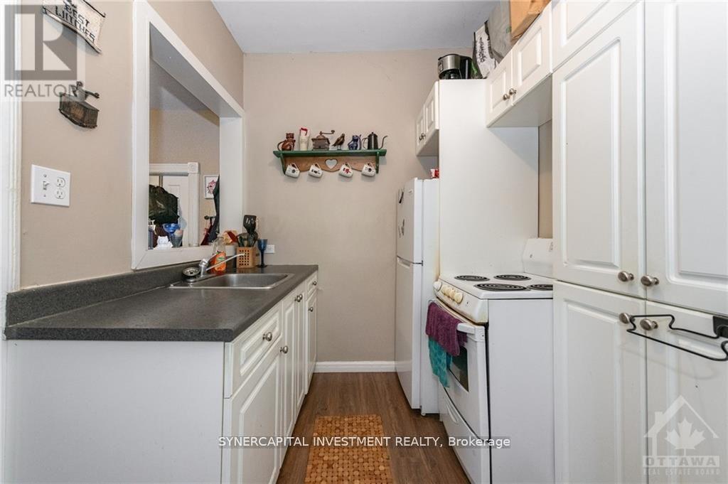 466 Maclaren Street Property Photo 22