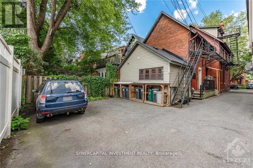 466 Maclaren Street Property Photo 25