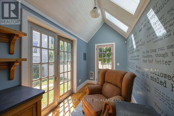 236 James Street Property Photo 8