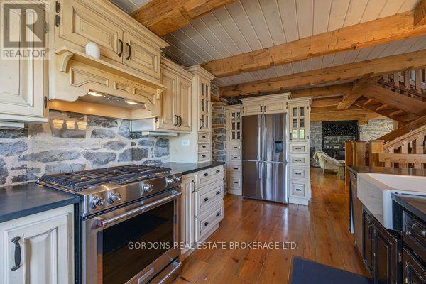 236 James Street Property Photo 15
