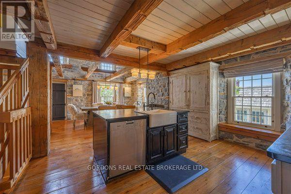 236 James Street Property Photo 17