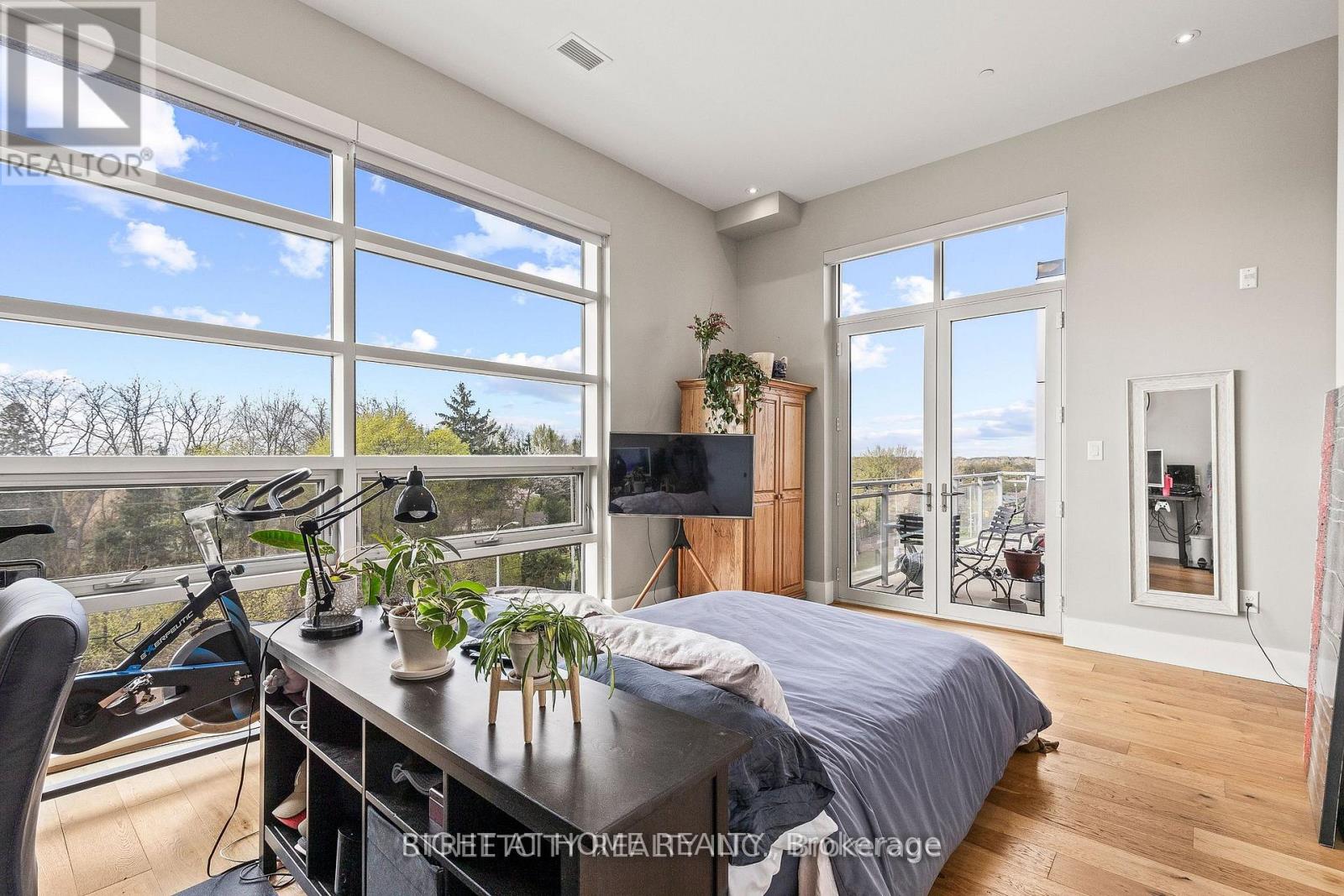 400 - 1705 Fiddlehead Place Property Photo 16