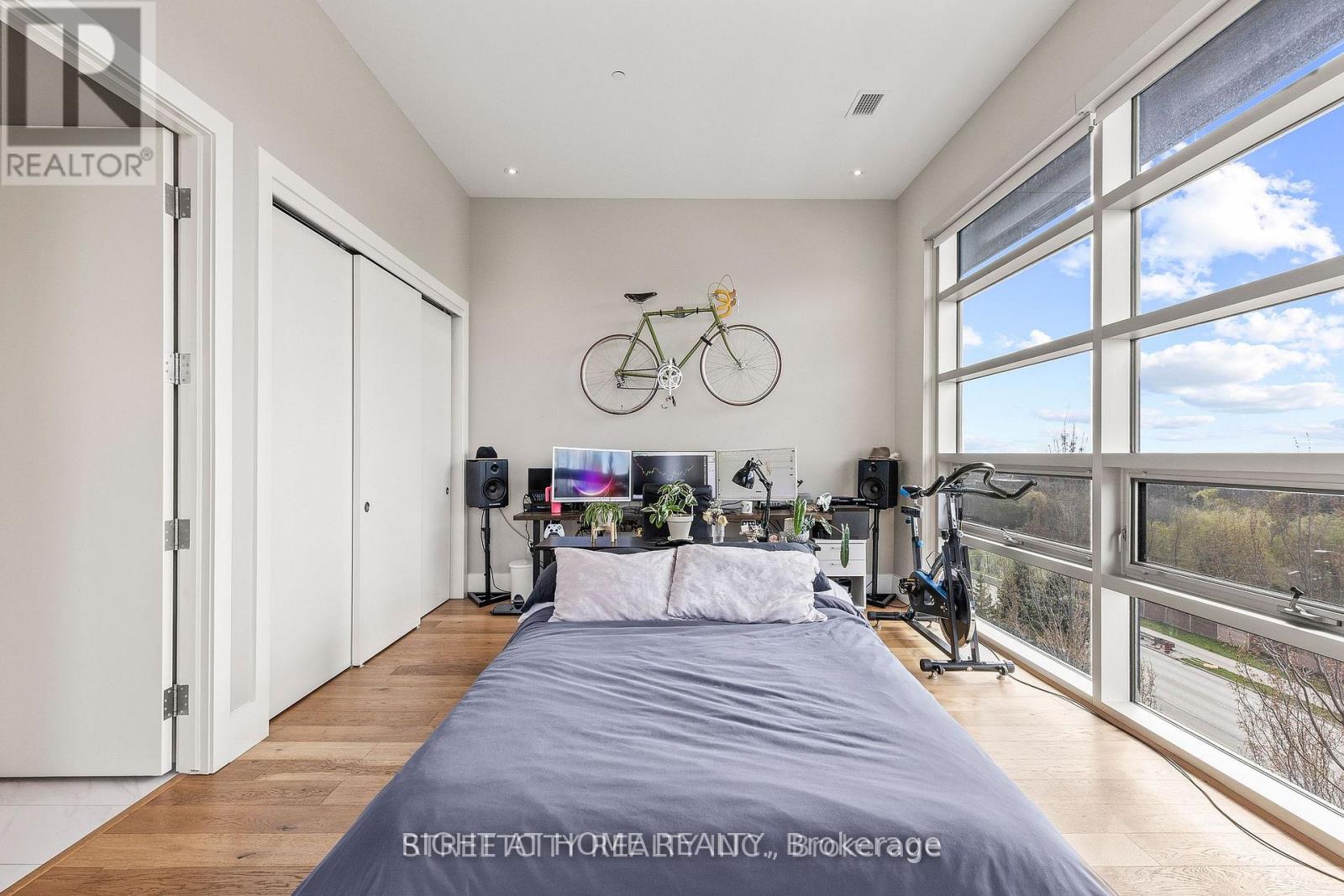 400 - 1705 Fiddlehead Place Property Photo 18