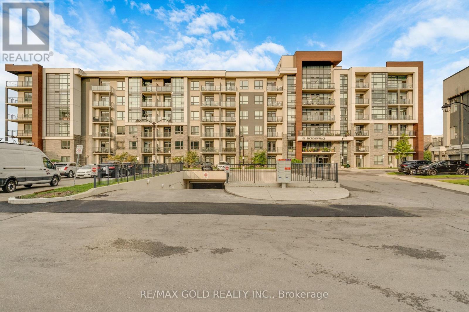 502 - 101 SHOREVIEW PLACE Property Photo 1