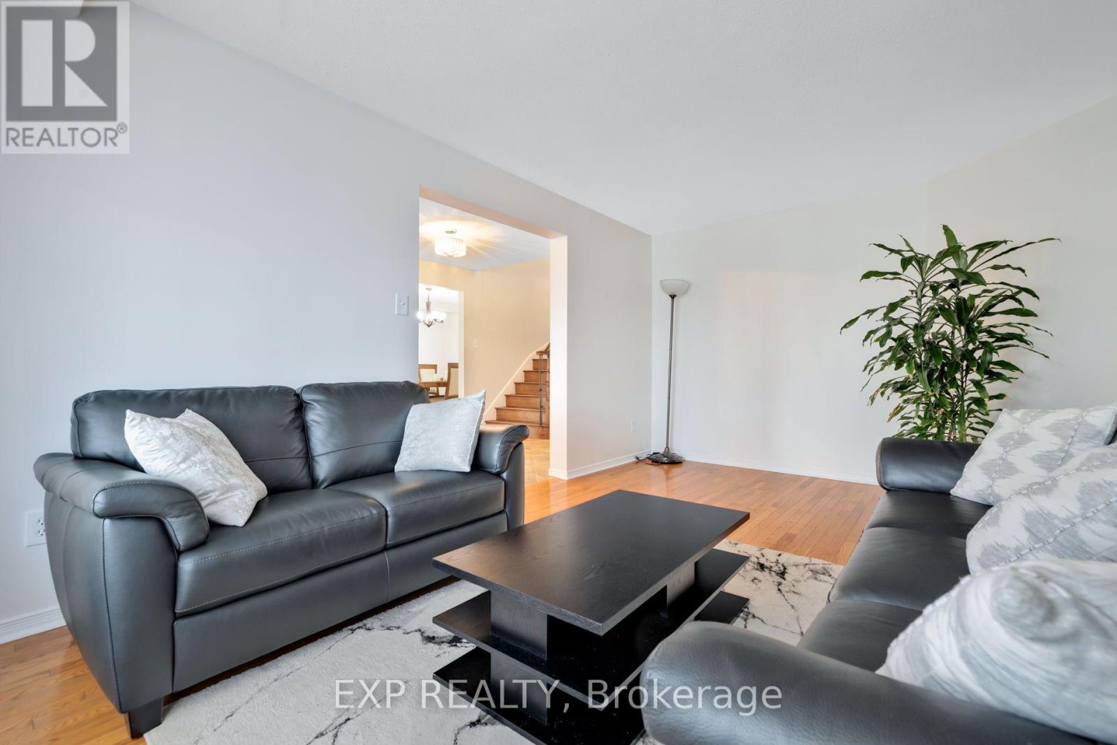 103 Flamborough Way Property Photo 8