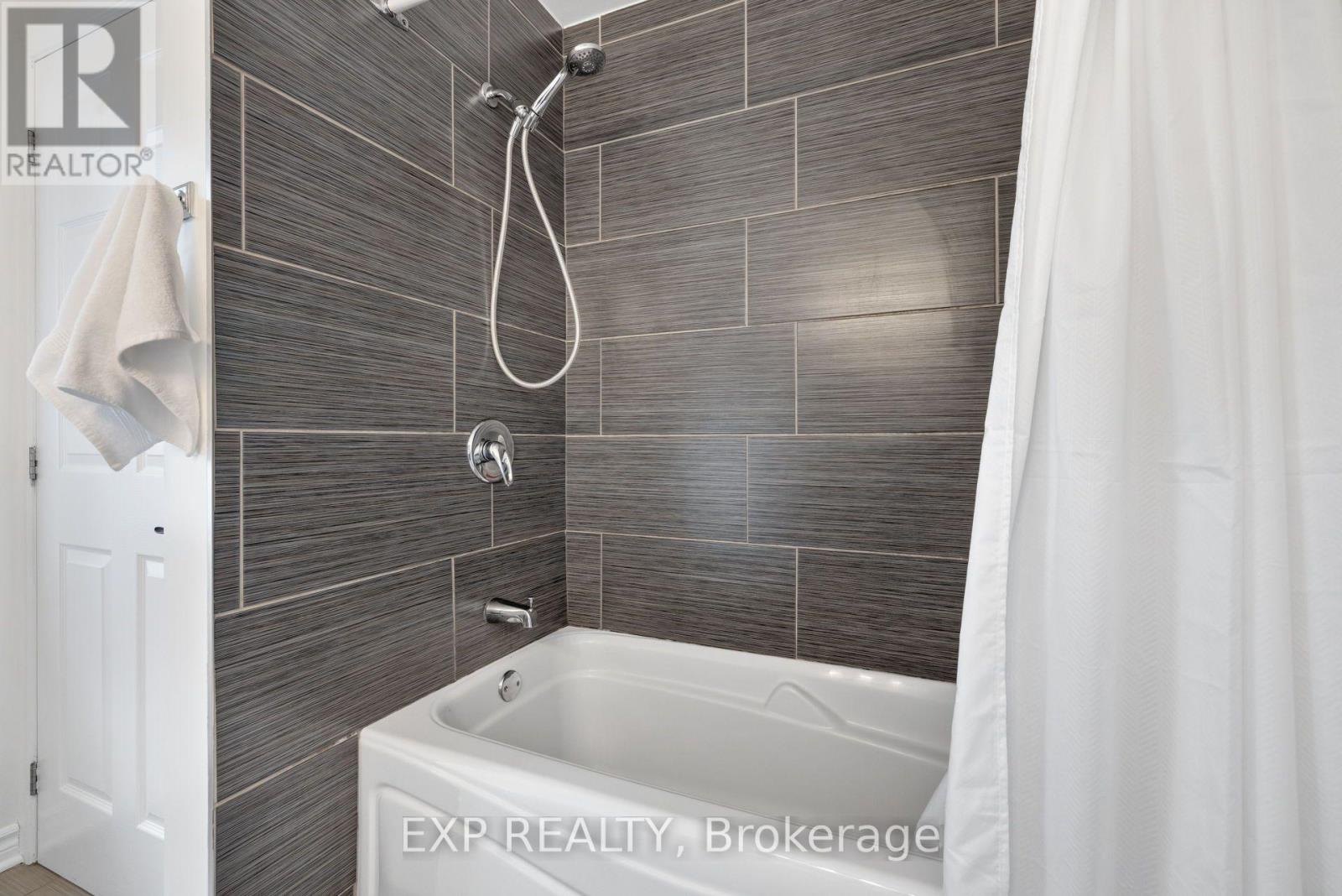 103 Flamborough Way Property Photo 32