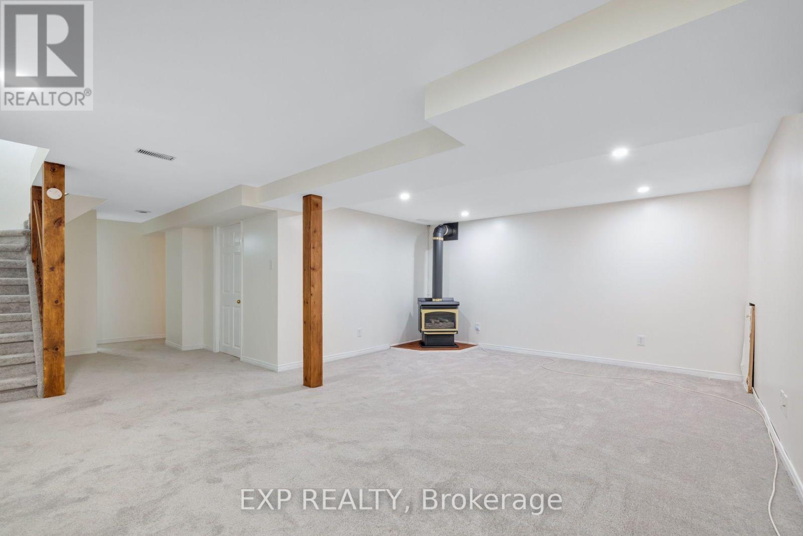 103 Flamborough Way Property Photo 42