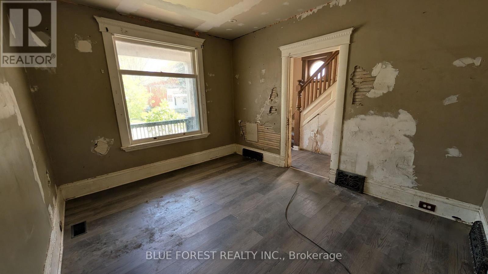 23 Hyatt Avenue Property Photo 6