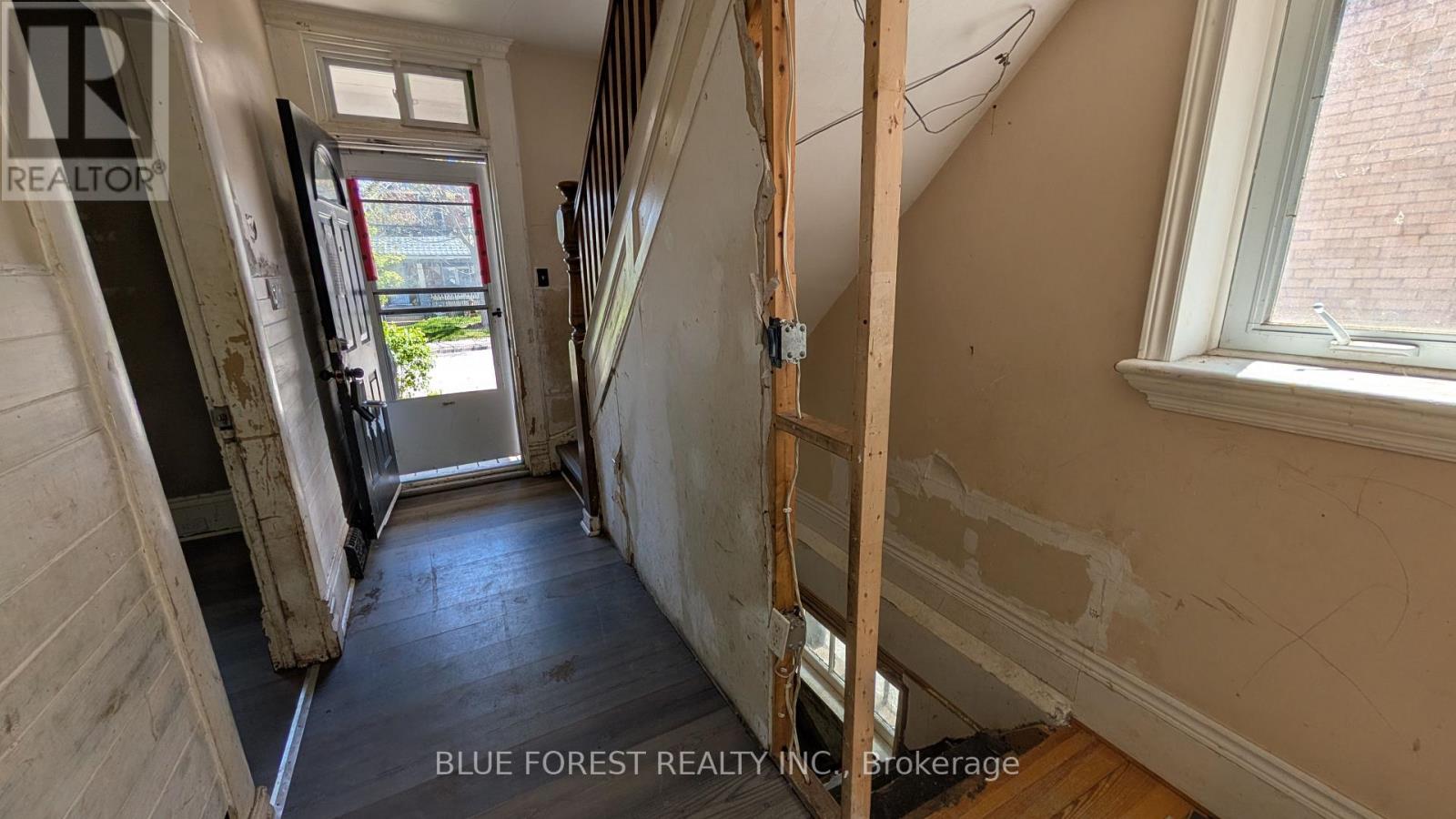23 Hyatt Avenue Property Photo 7