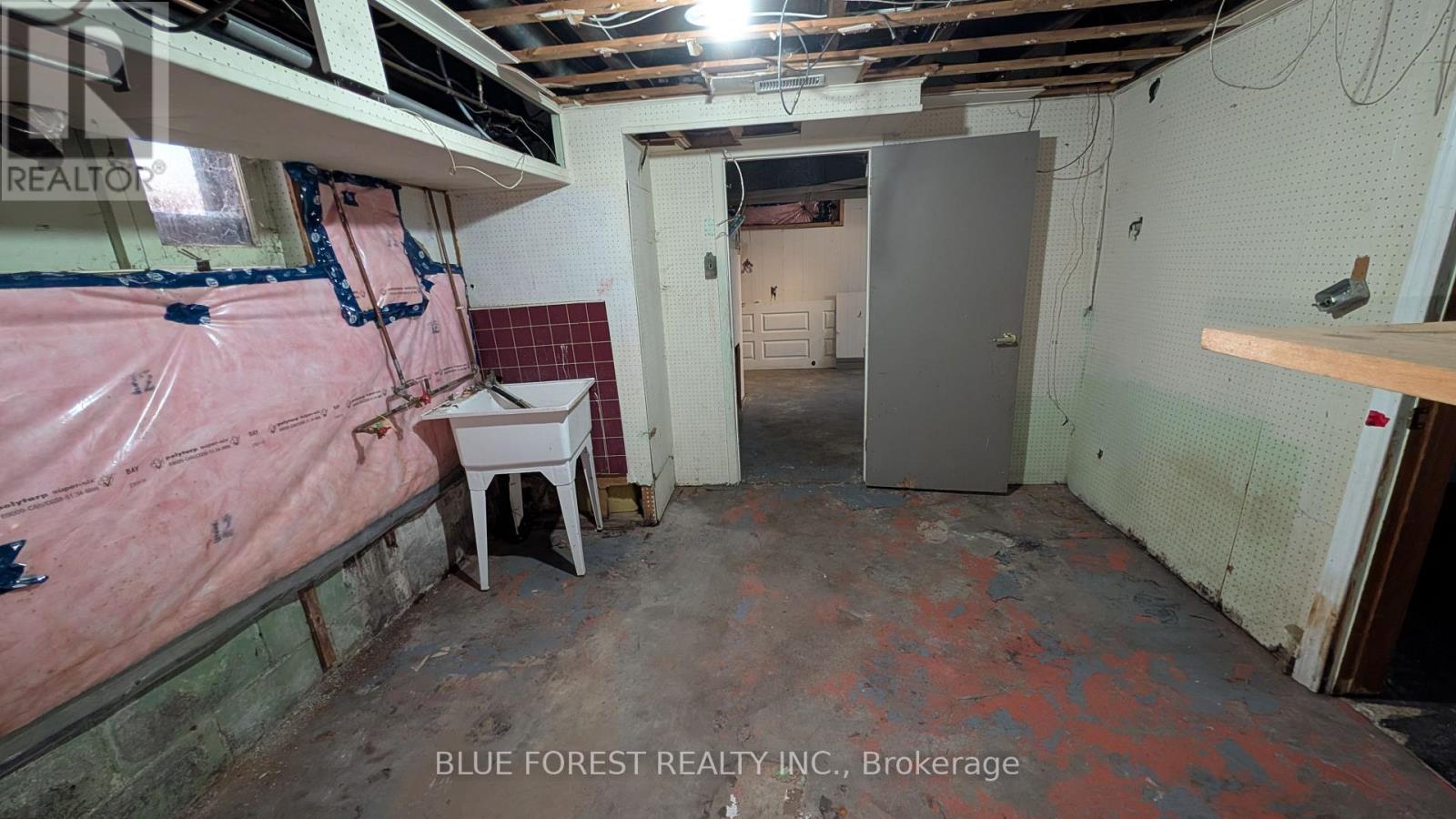 23 Hyatt Avenue Property Photo 32