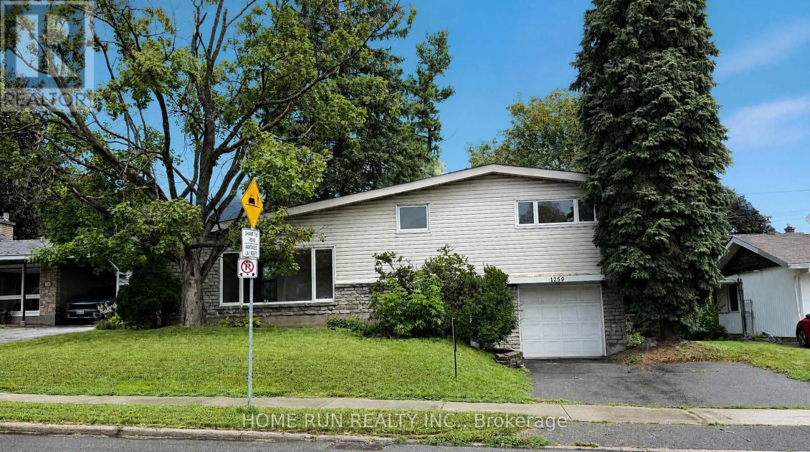 1259 MEADOWLANDS DRIVE E Property Photo 1
