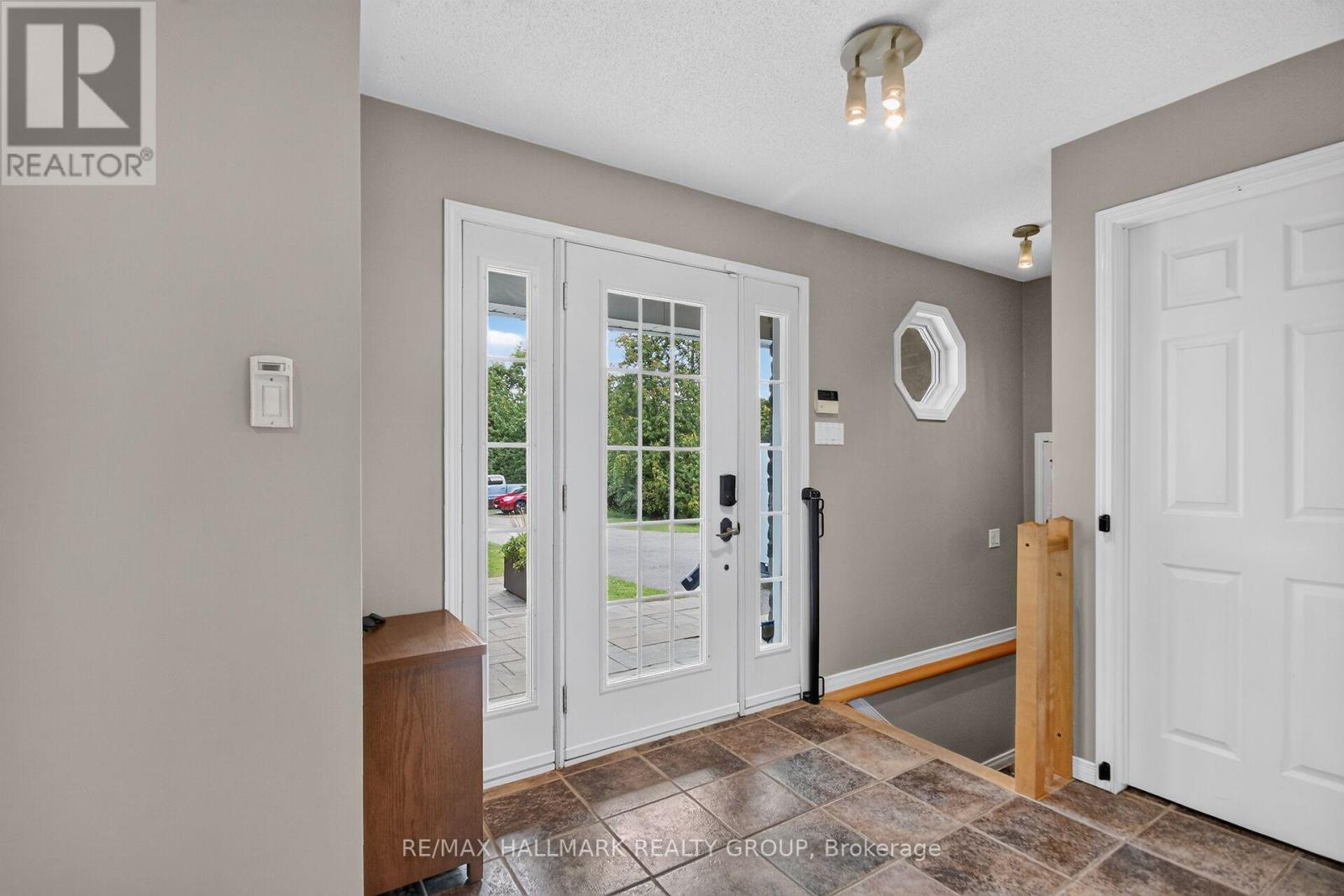 8251 Ranita Crescent Property Photo 3