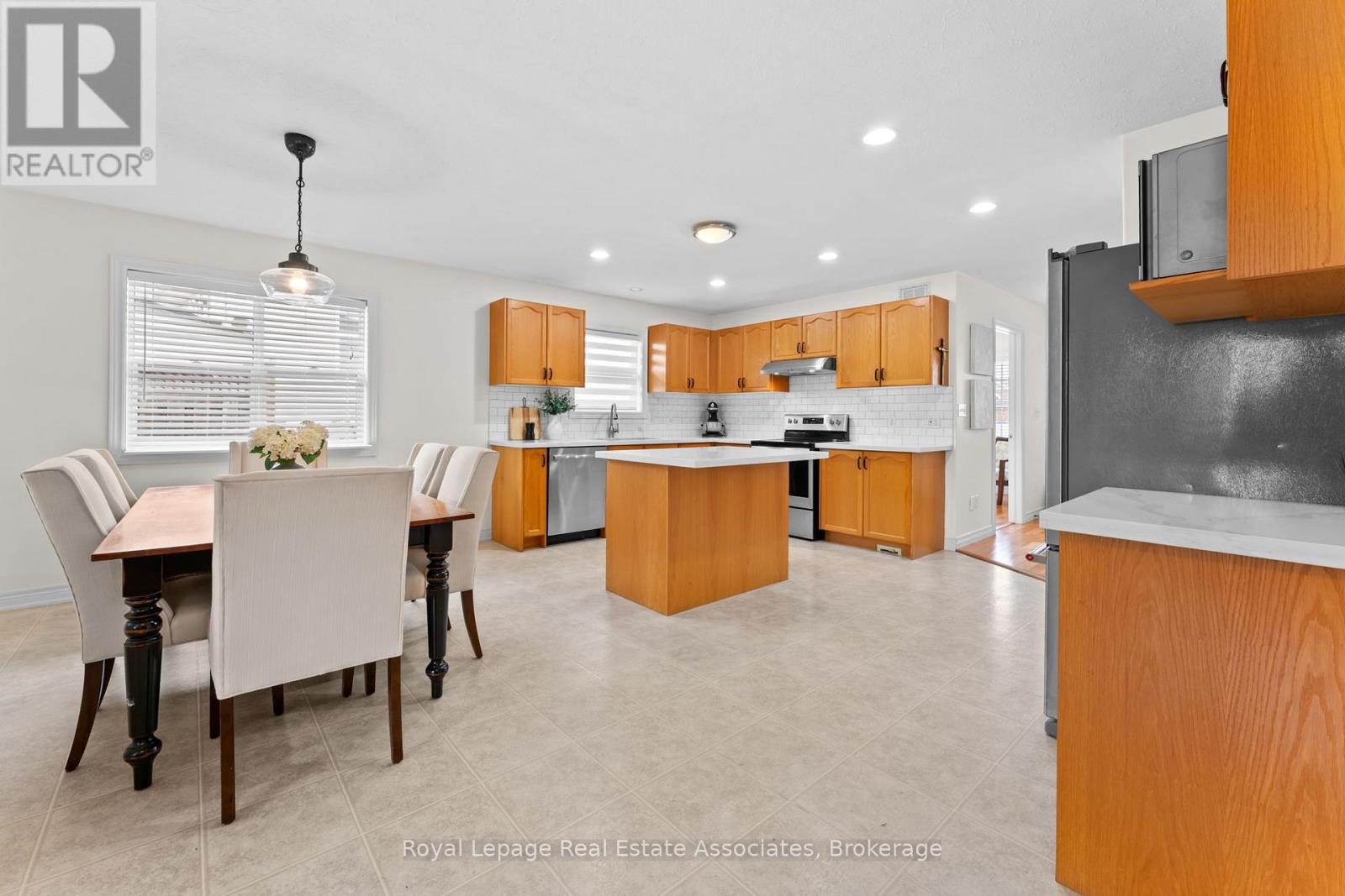 190 Sheffield Street Property Photo 7