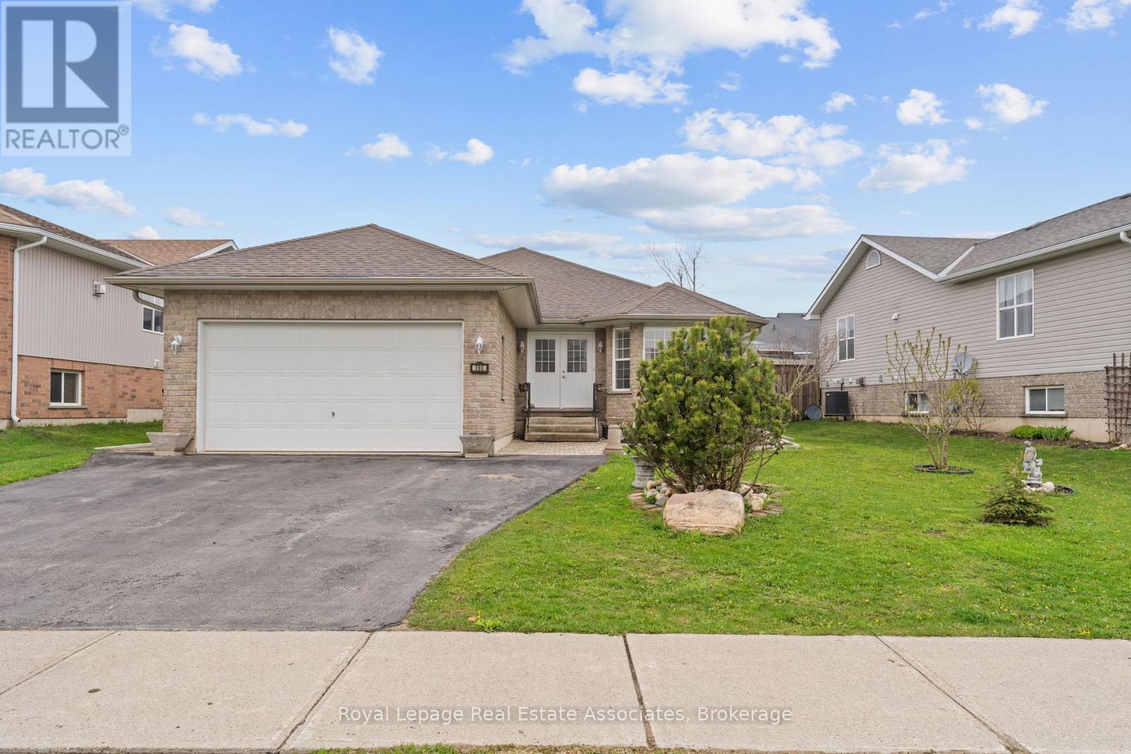 190 Sheffield Street Property Photo 38