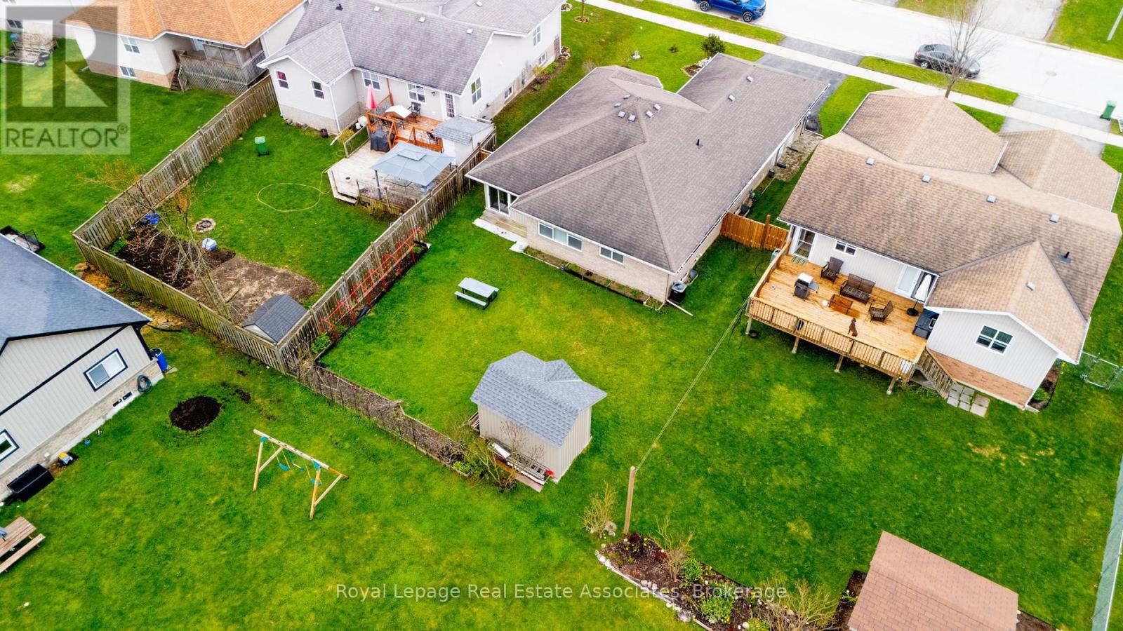 190 Sheffield Street Property Photo 41