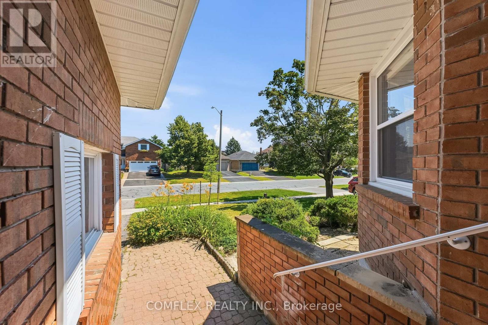 3157 Westridge Boulevard Property Photo 5