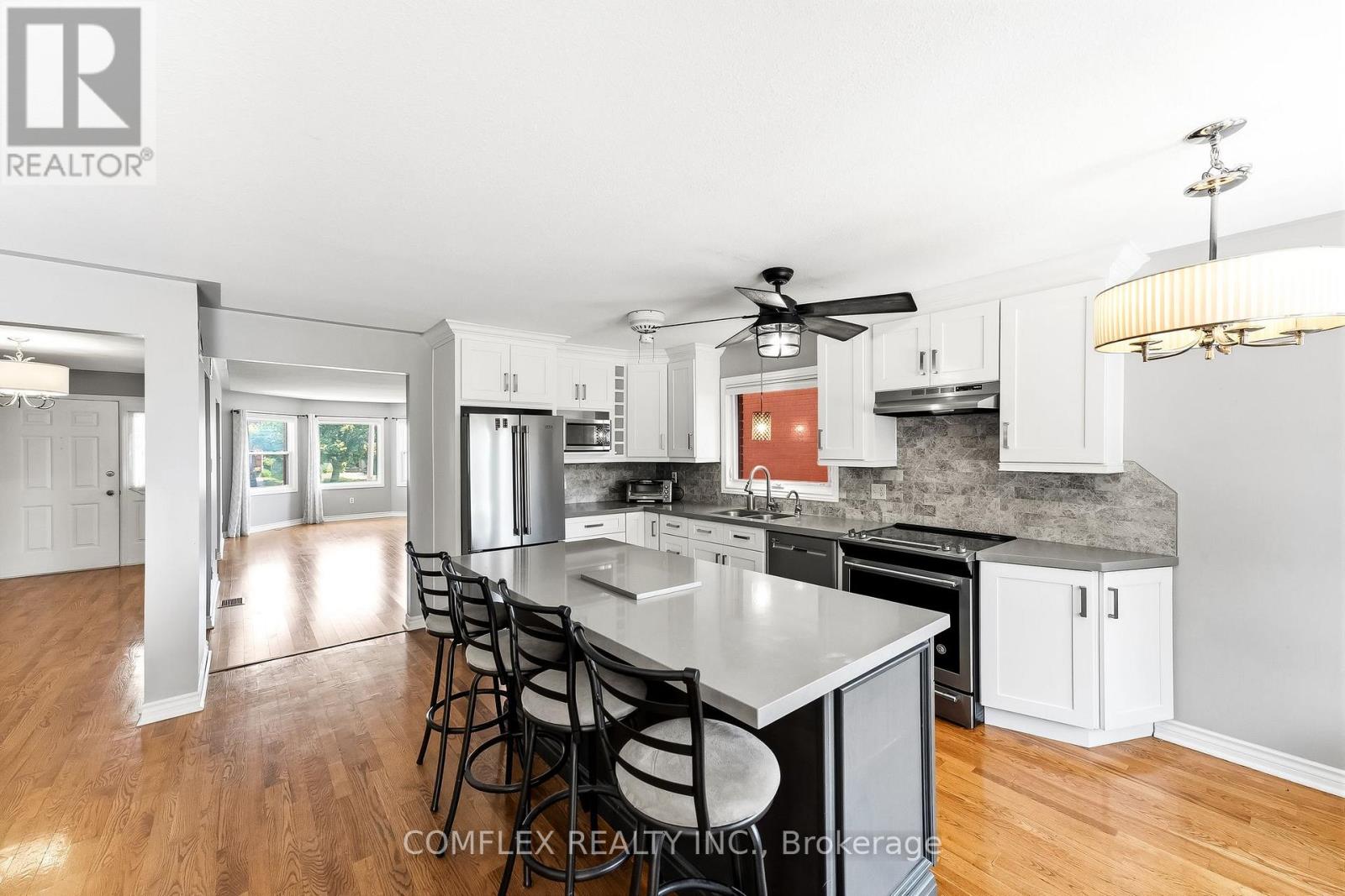 3157 Westridge Boulevard Property Photo 12