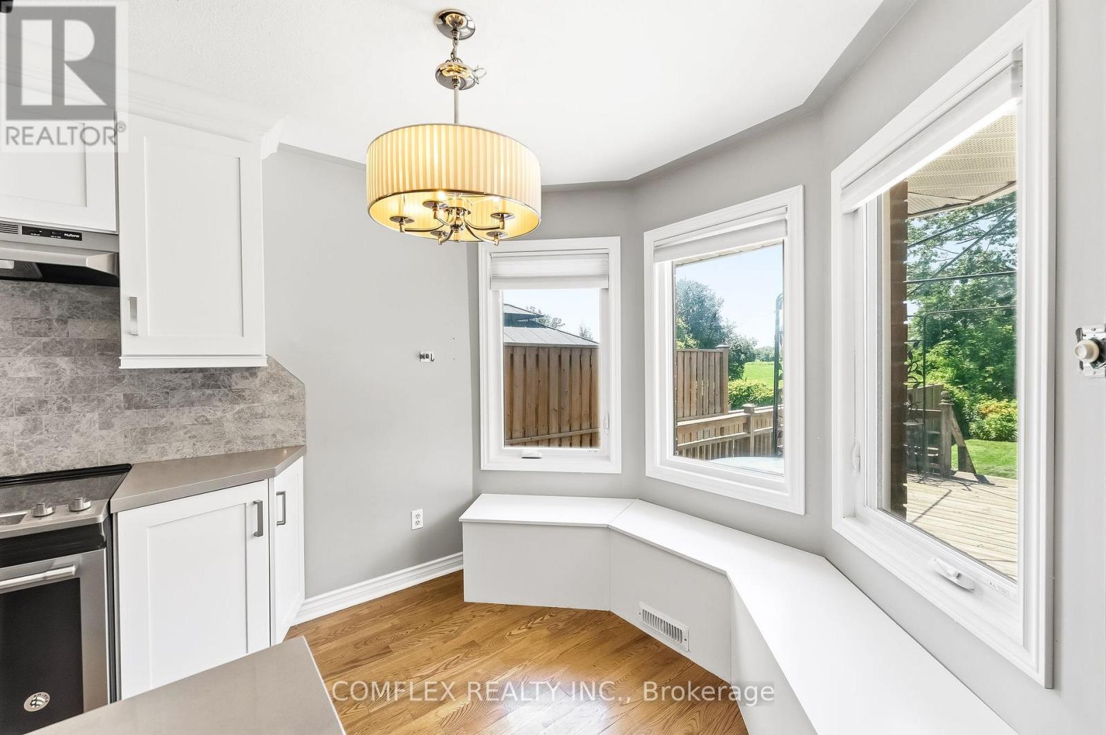 3157 Westridge Boulevard Property Photo 19