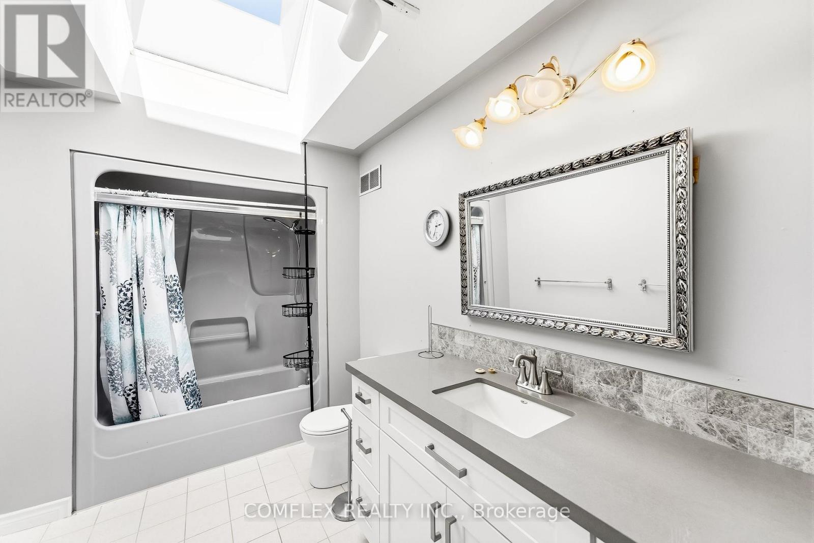 3157 Westridge Boulevard Property Photo 26