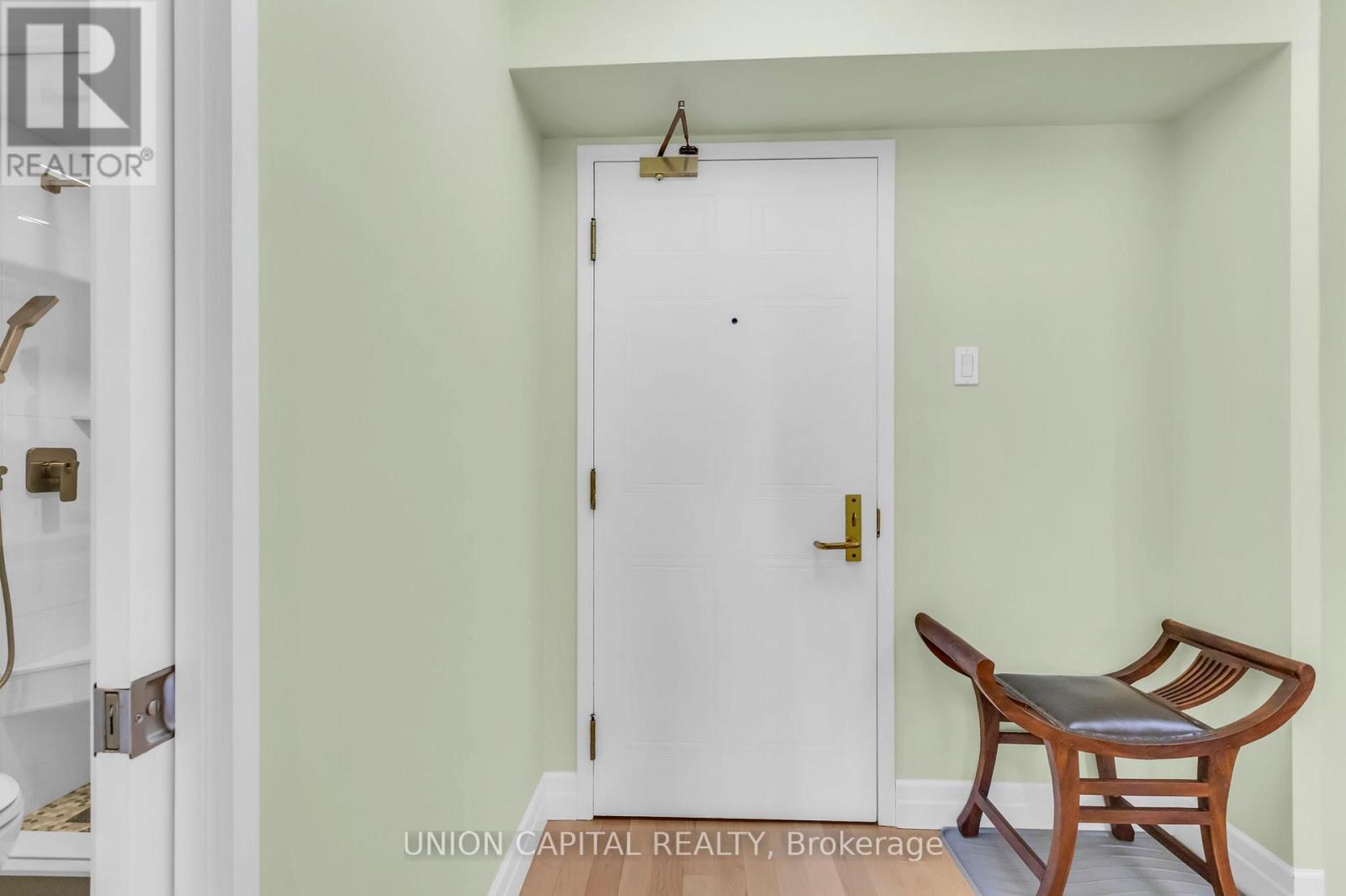 502 - 265 Westcourt Place Property Photo 5