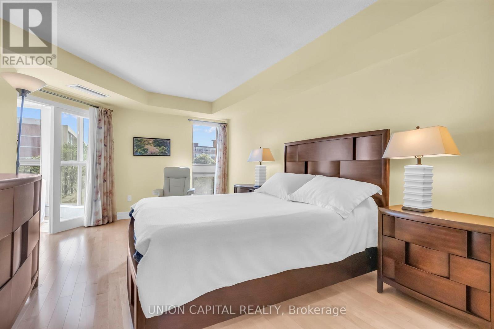 502 - 265 Westcourt Place Property Photo 21