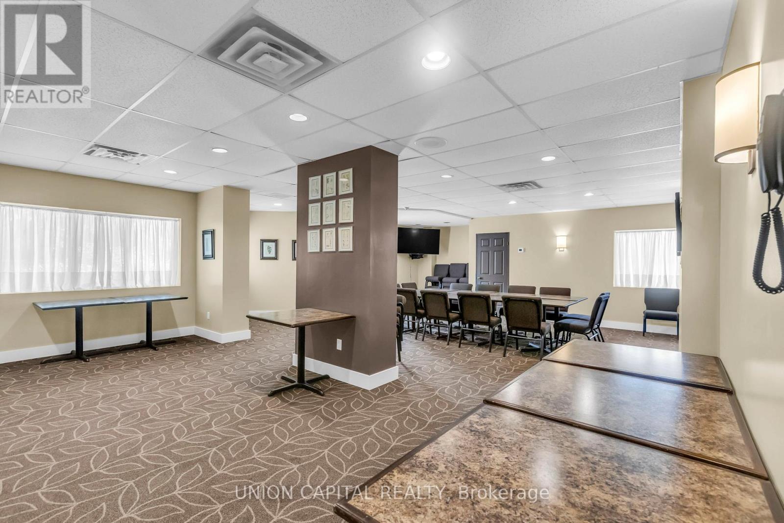 502 - 265 Westcourt Place Property Photo 30