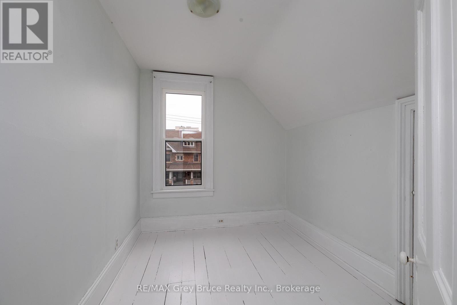 902 2nd Avenue W Property Photo 17