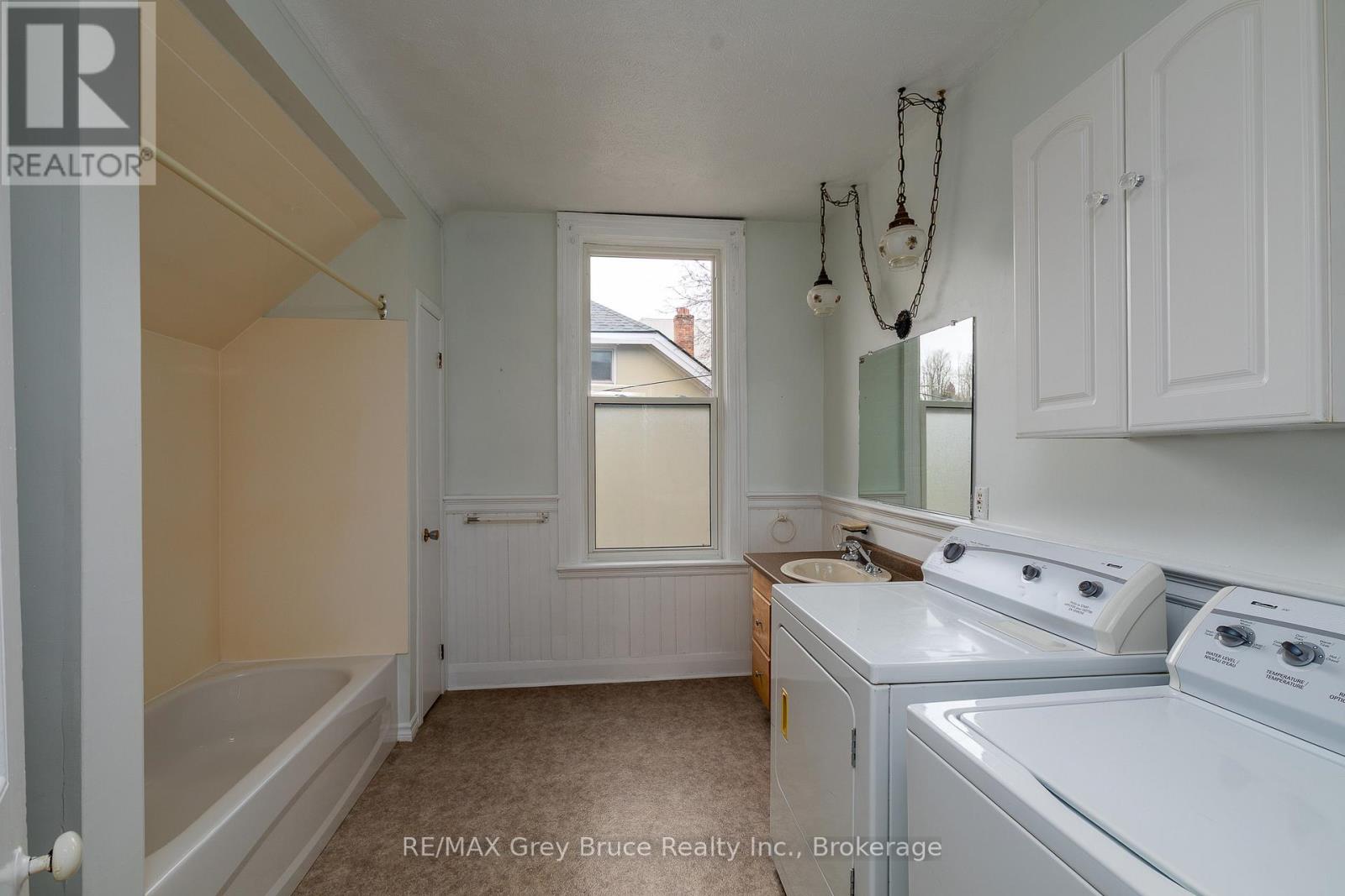 902 2nd Avenue W Property Photo 19