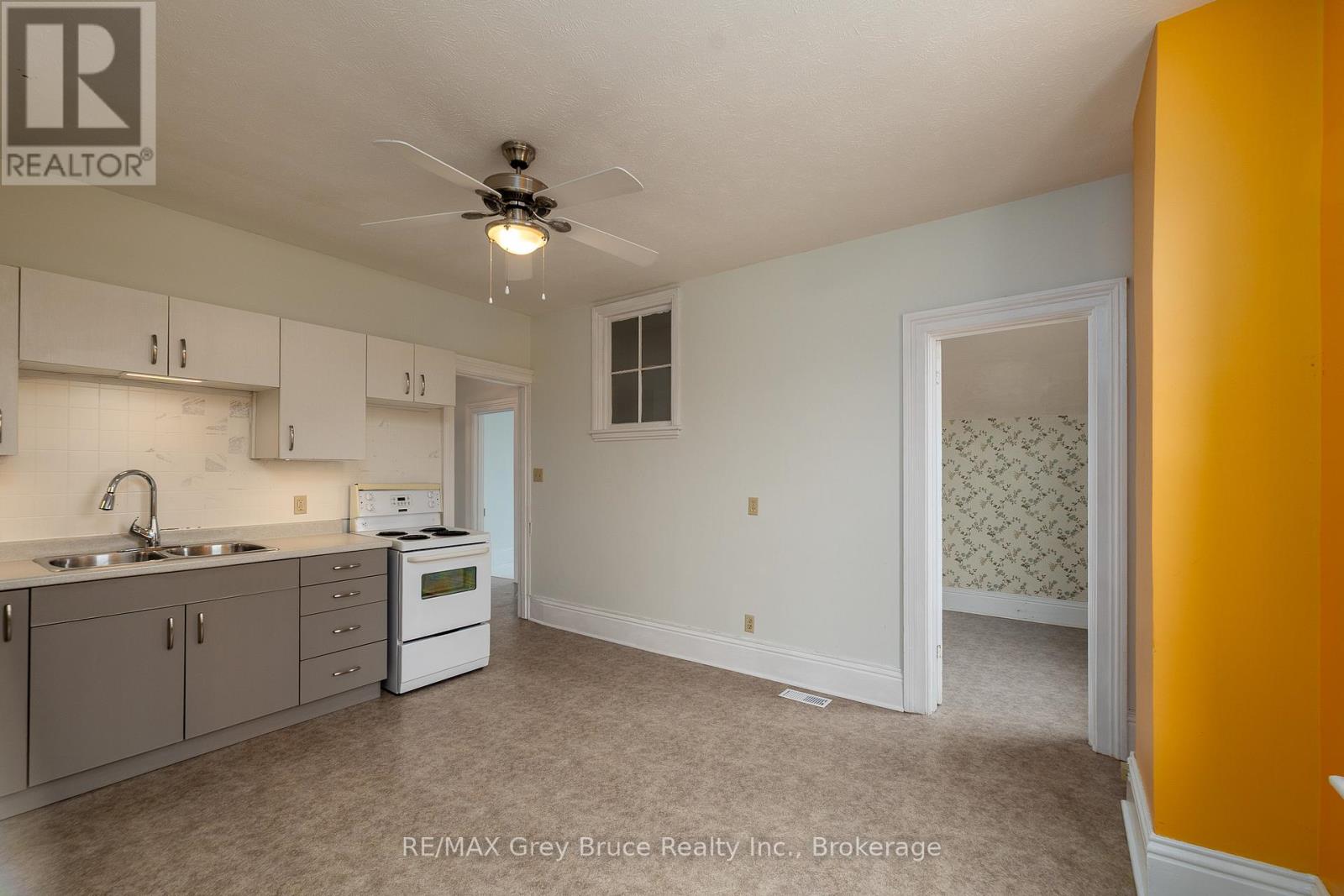 902 2nd Avenue W Property Photo 22