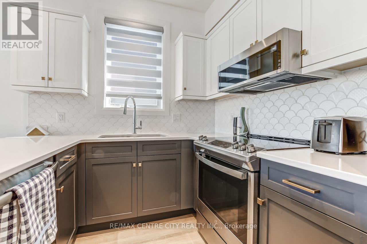423 George Street Property Photo 7