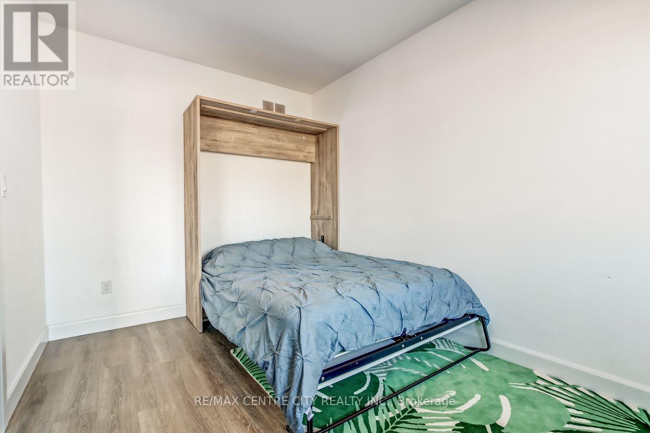 423 George Street Property Photo 12