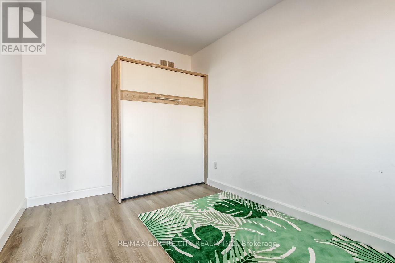 423 George Street Property Photo 13