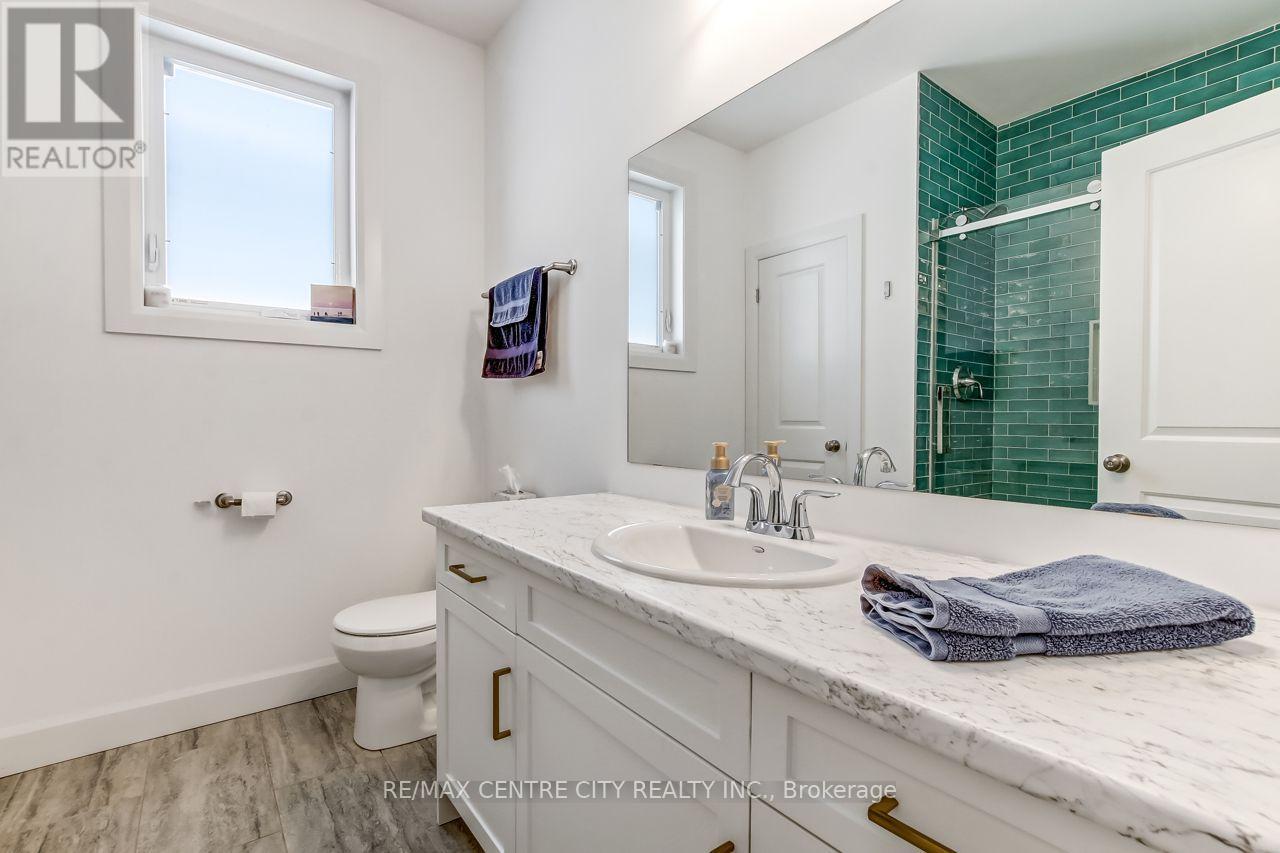 423 George Street Property Photo 19