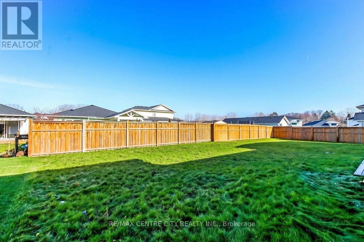 423 George Street Property Photo 24