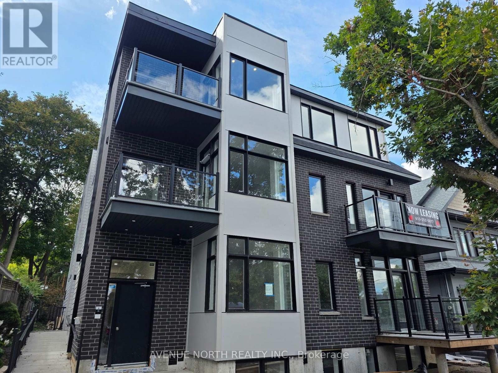 301 - 436 Athlone Avenue Property Photo 1