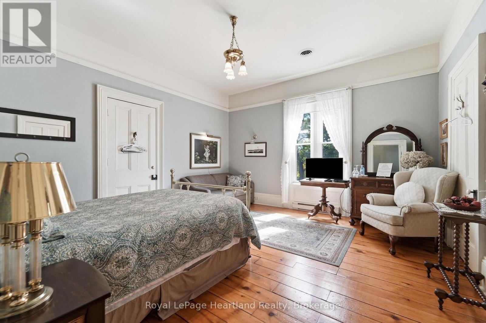 71 Kirk Street Property Photo 35