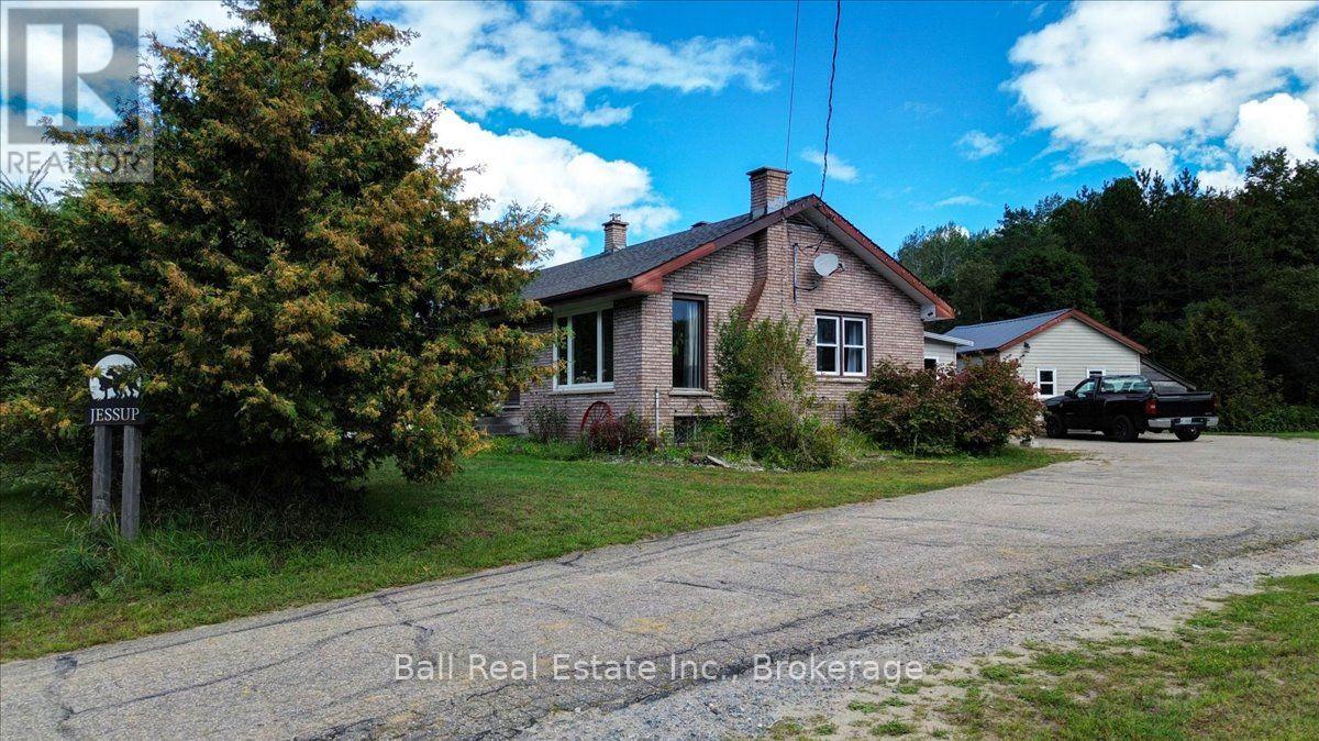 29638 Highway 28 S Property Photo 1