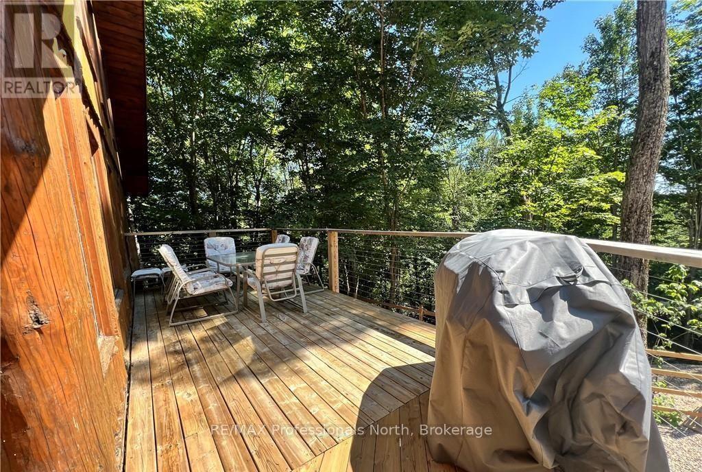298 Angus Point Road Property Photo 4