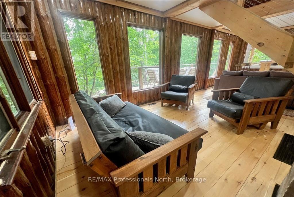 298 Angus Point Road Property Photo 16