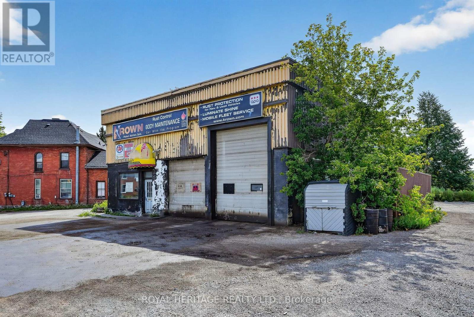 107 Aylmer Street N Property Photo 7