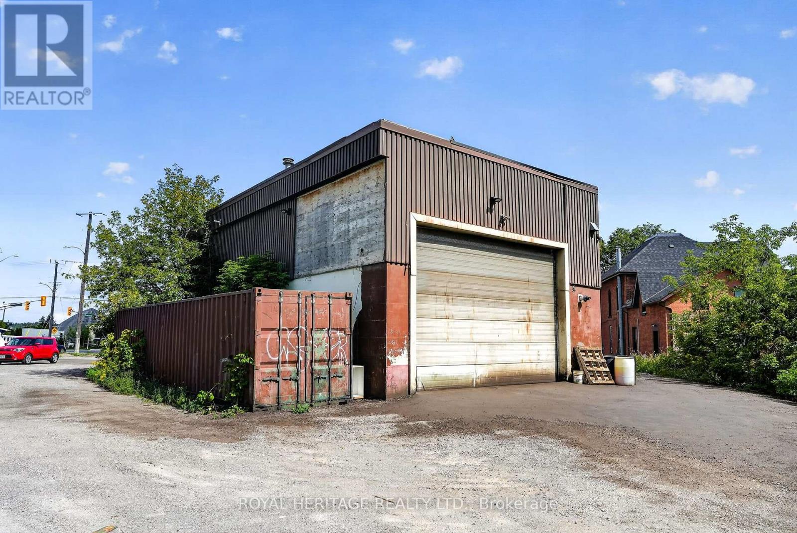 107 Aylmer Street N Property Photo 30