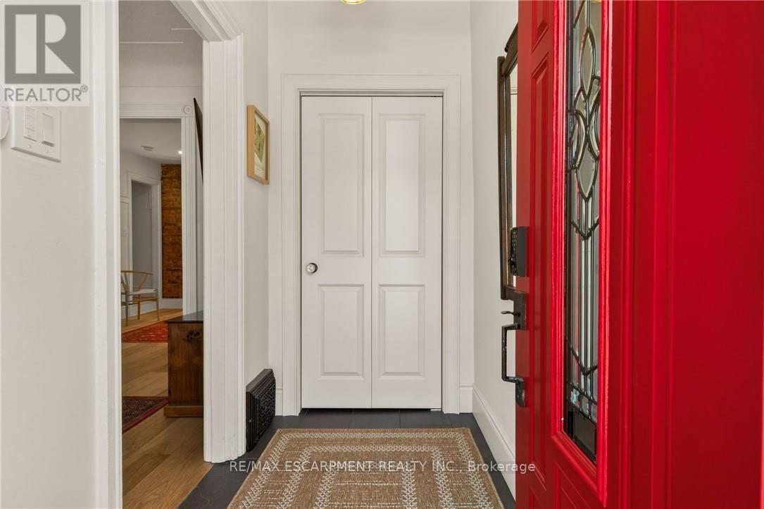 32 Magill Street Property Photo 4