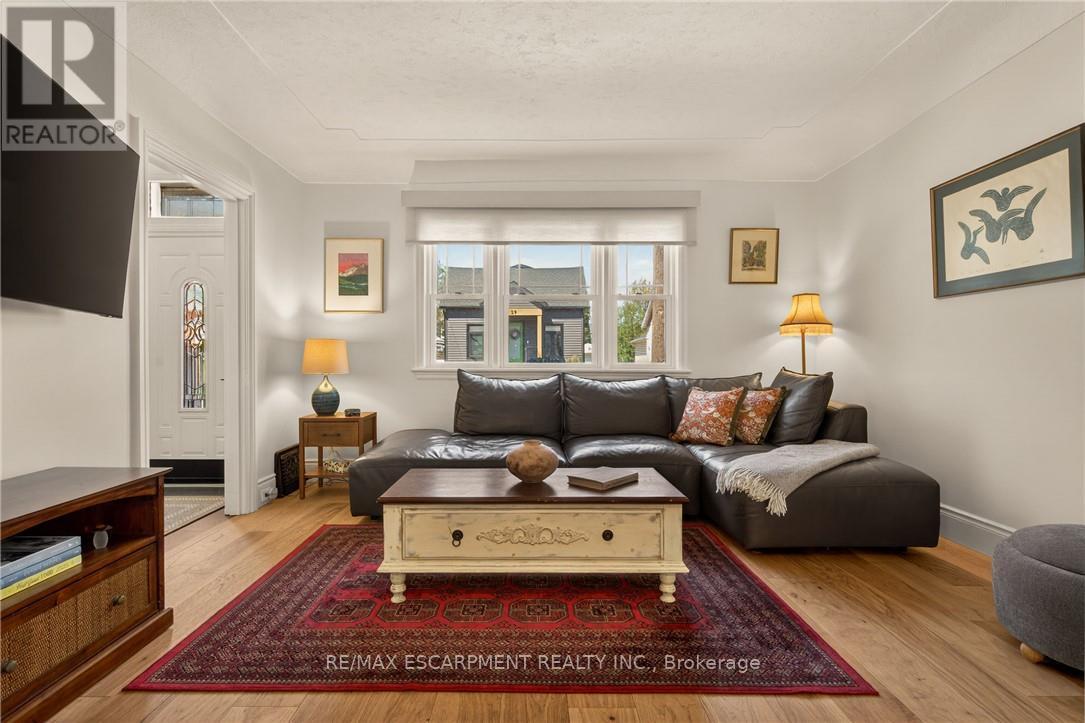 32 Magill Street Property Photo 6